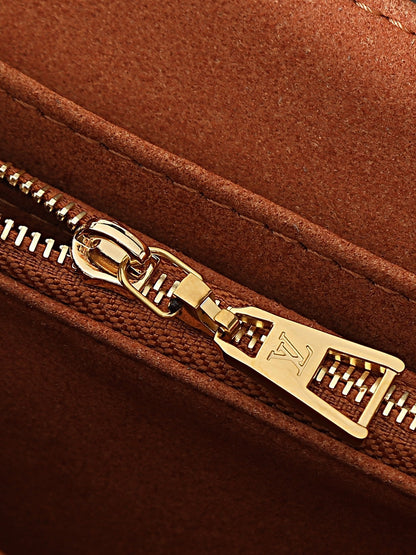 2026 Classic Everyday Bag-261081
