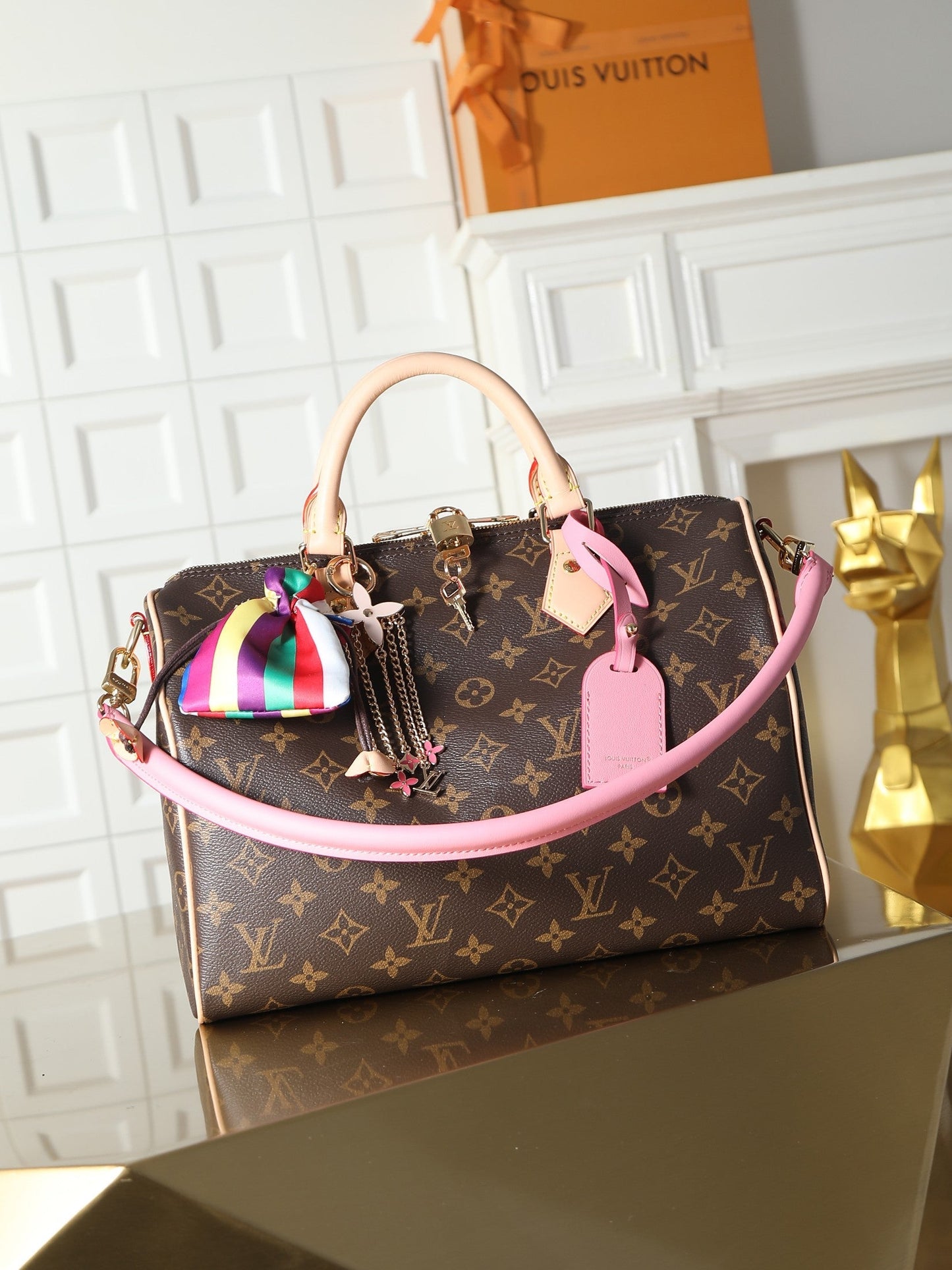 2026 Classic Everyday Bag-261084