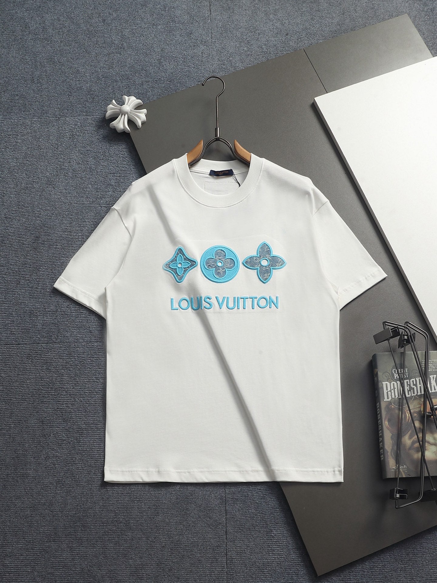 Classic T-shirt-496