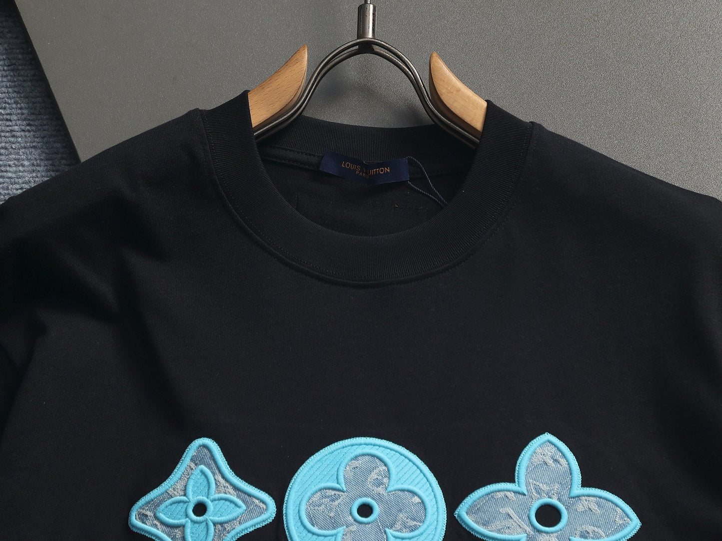 Classic T-shirt-496