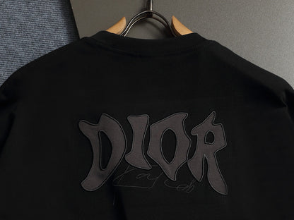 Classic T-shirt-570