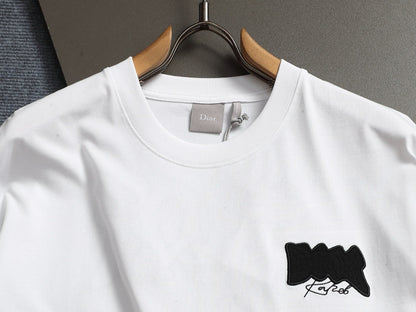Classic T-shirt-570