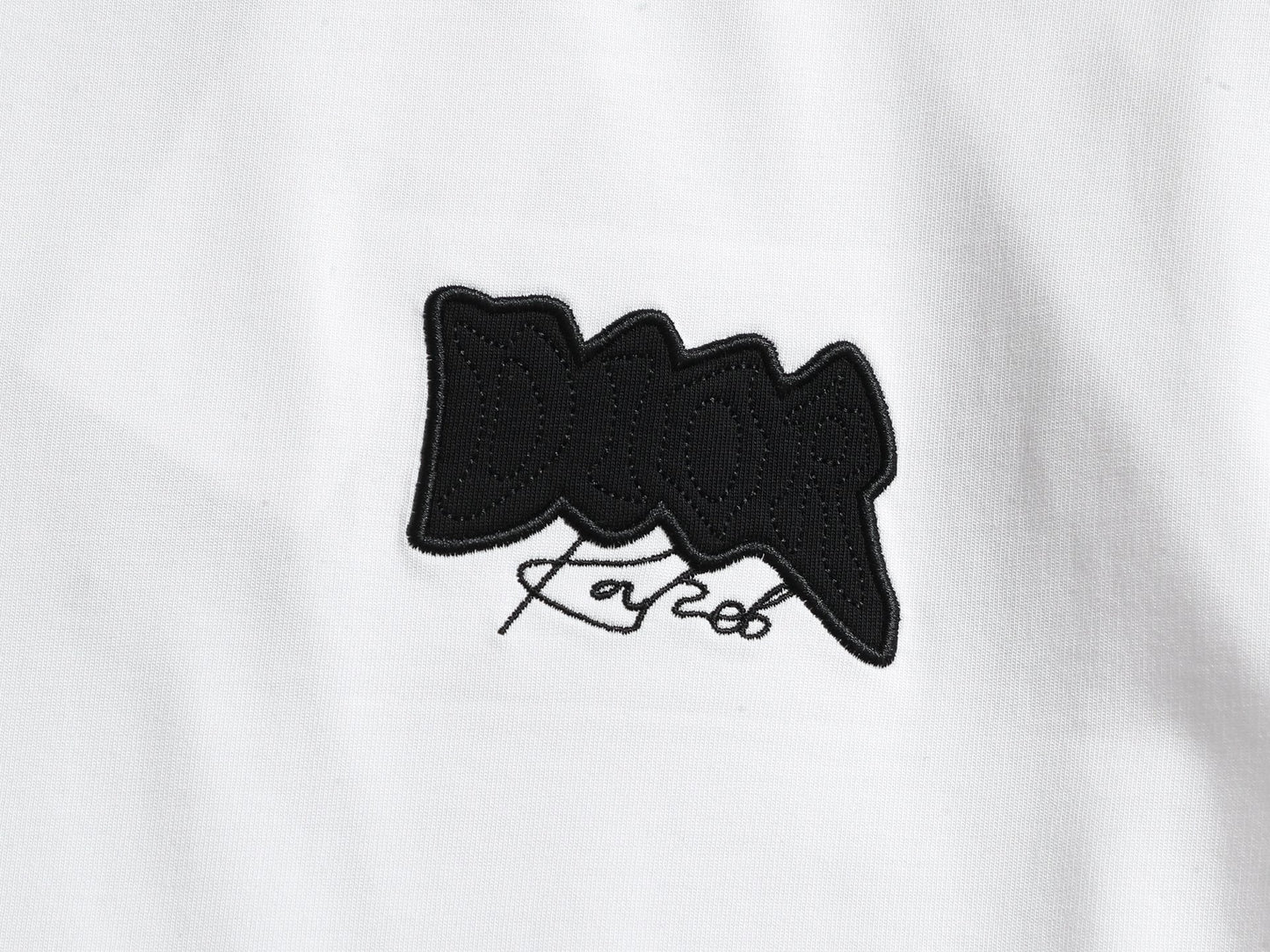 Classic T-shirt-570