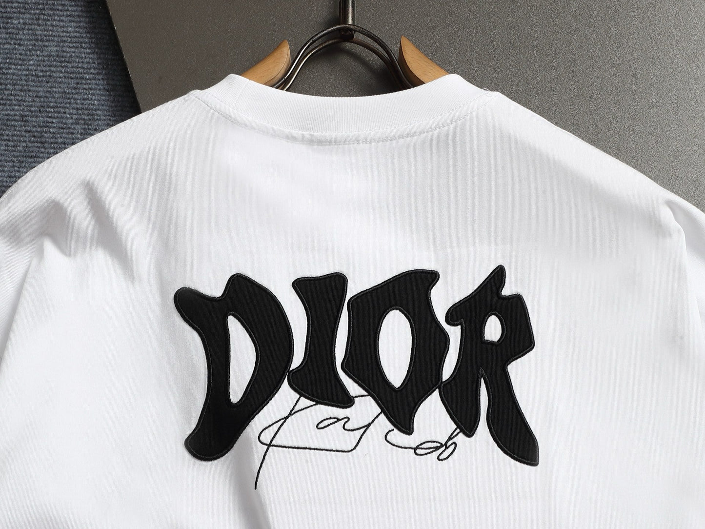 Classic T-shirt-570