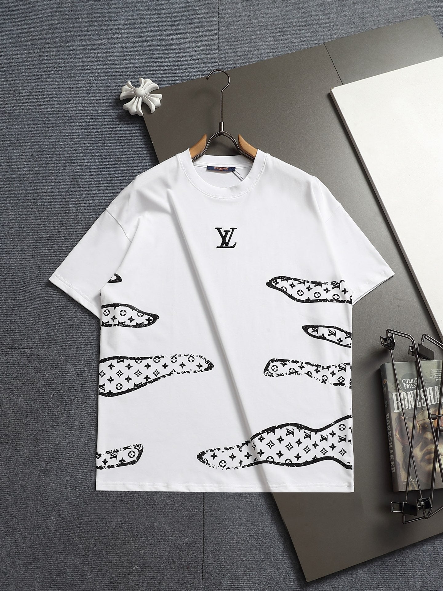 Classic T-shirt-569
