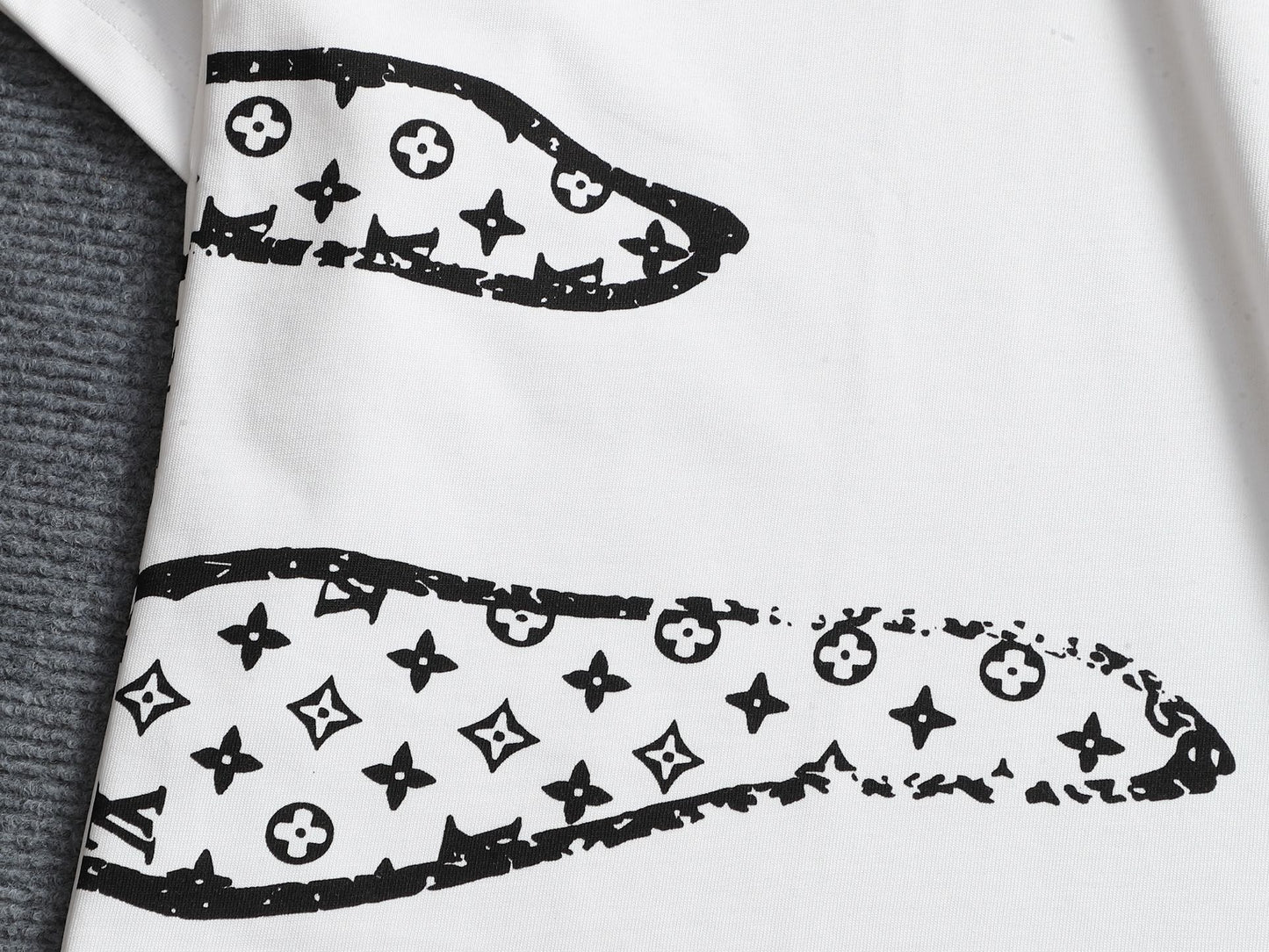 Classic T-shirt-569