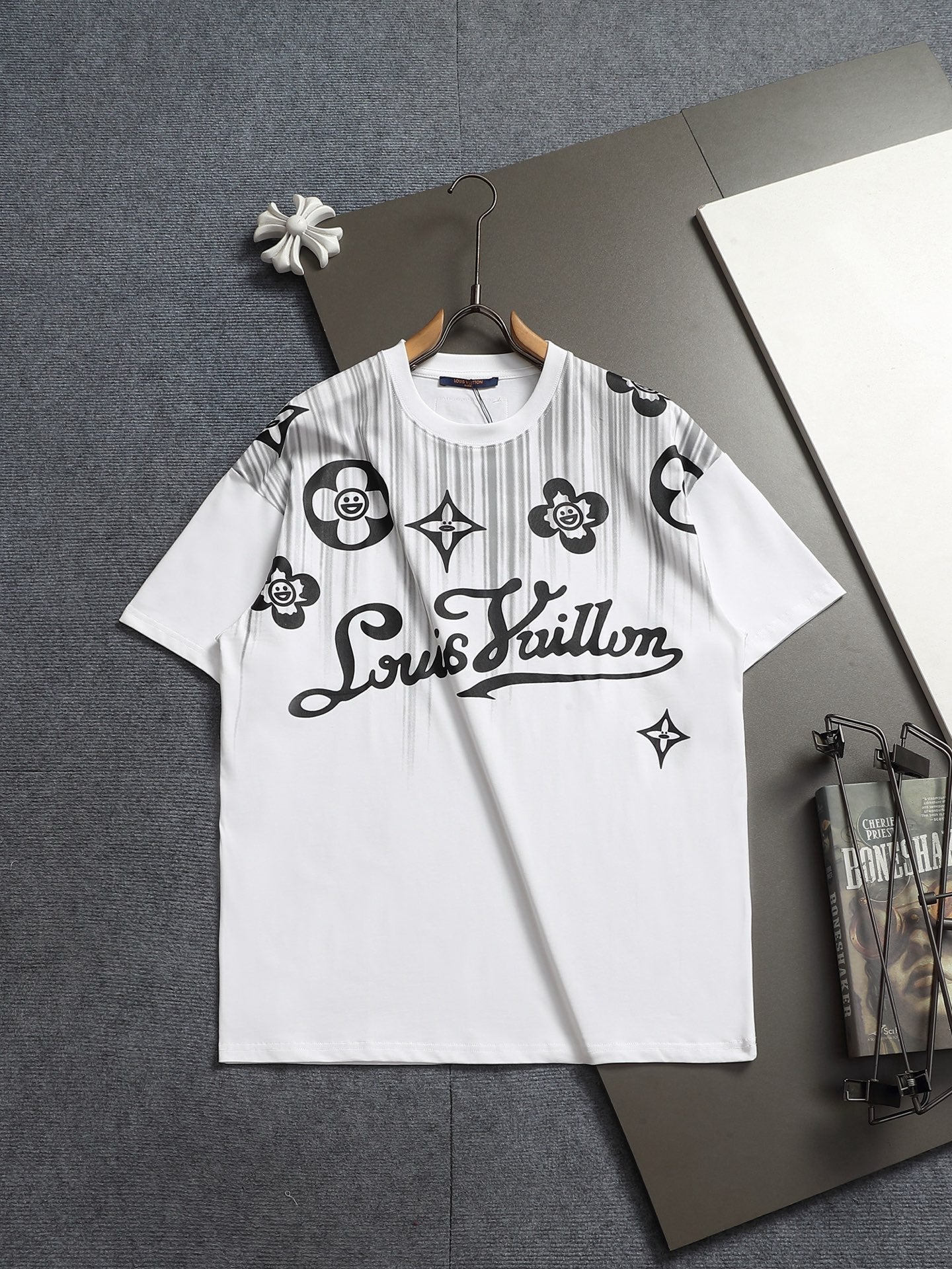 Classic T-shirt-567