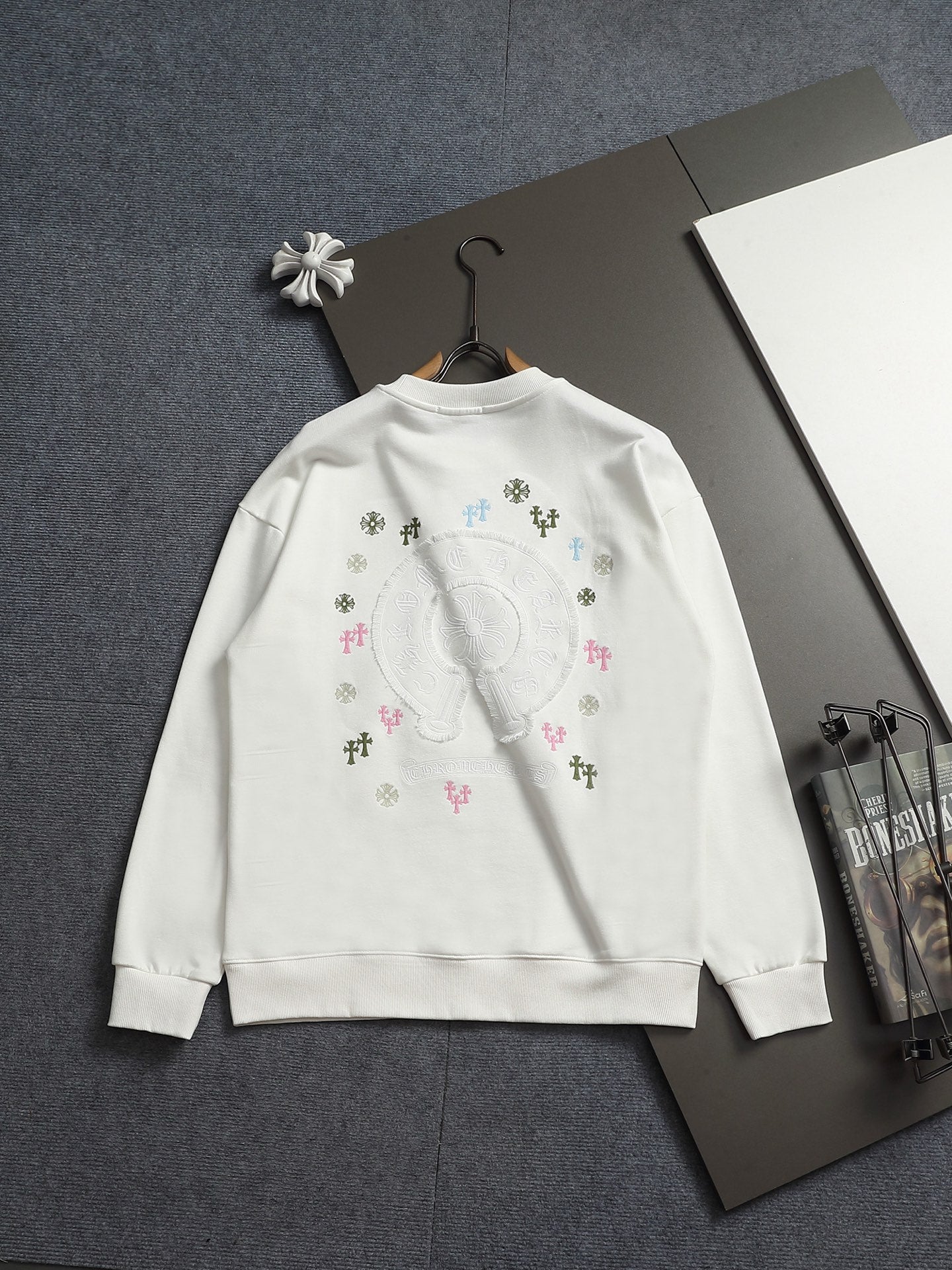 Classic Fashion Sweater-1175