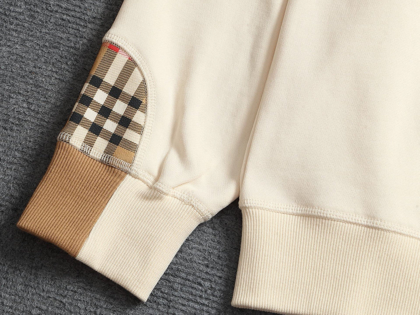 Classic Fashion Sweater-1185