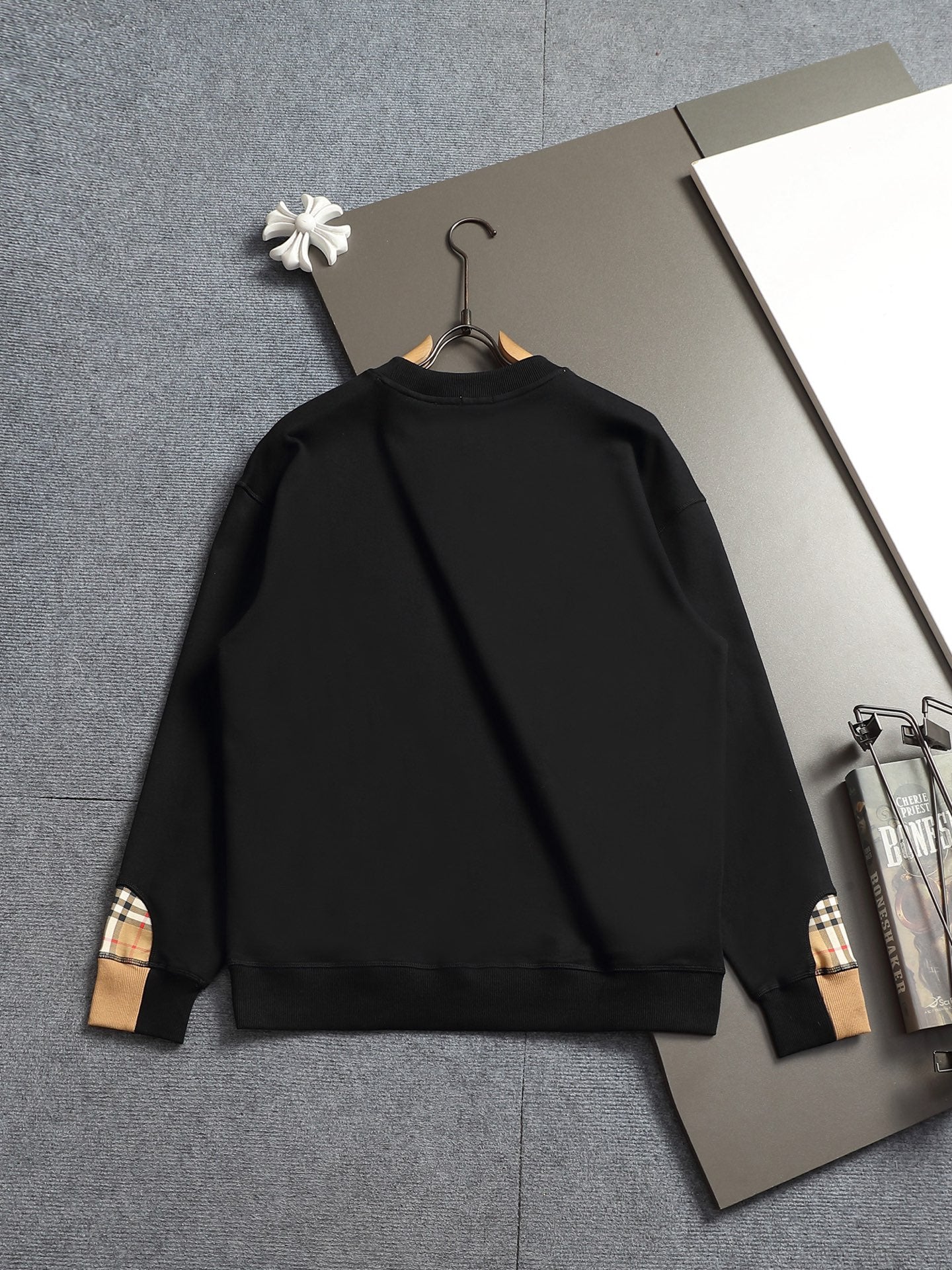 Classic Fashion Sweater-1185