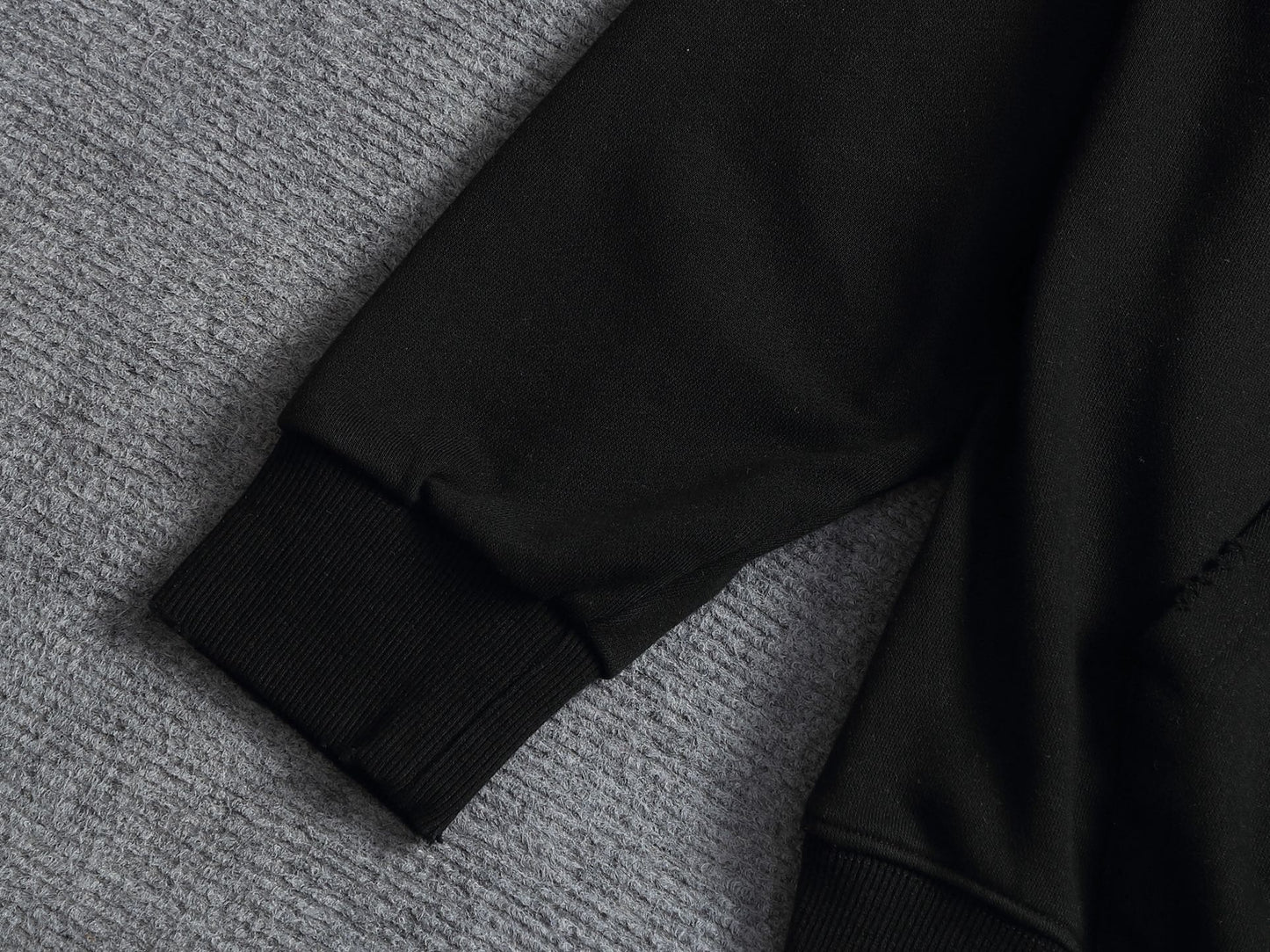Classic Fit Hoodie-1113