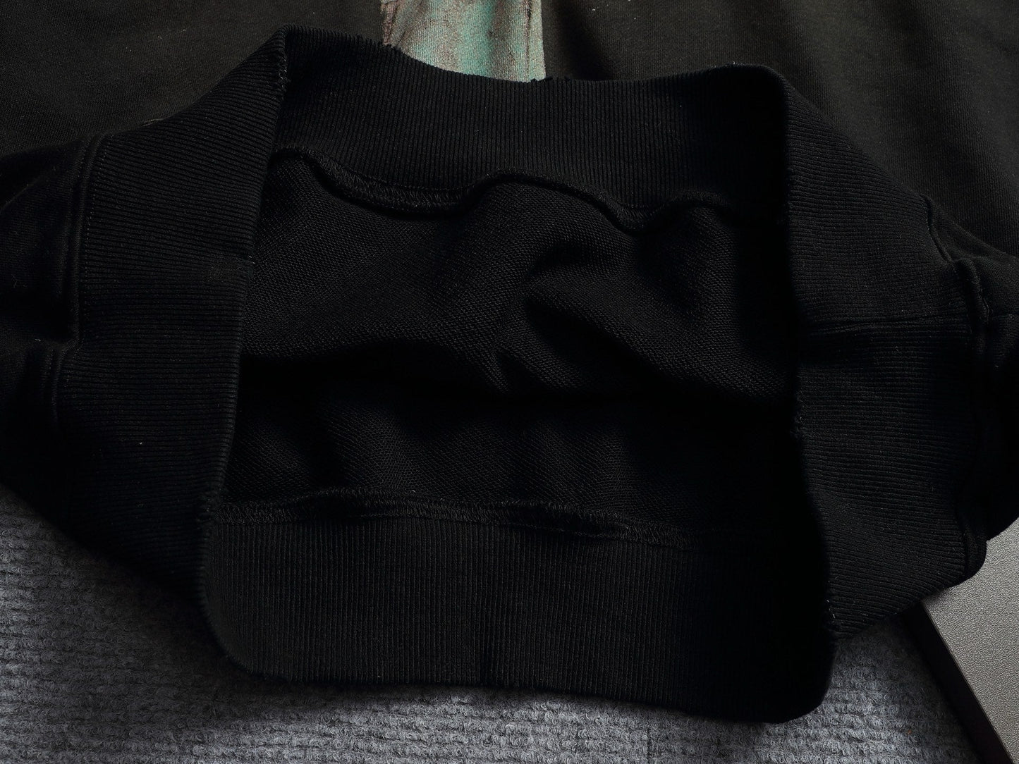Classic Fit Hoodie-1113