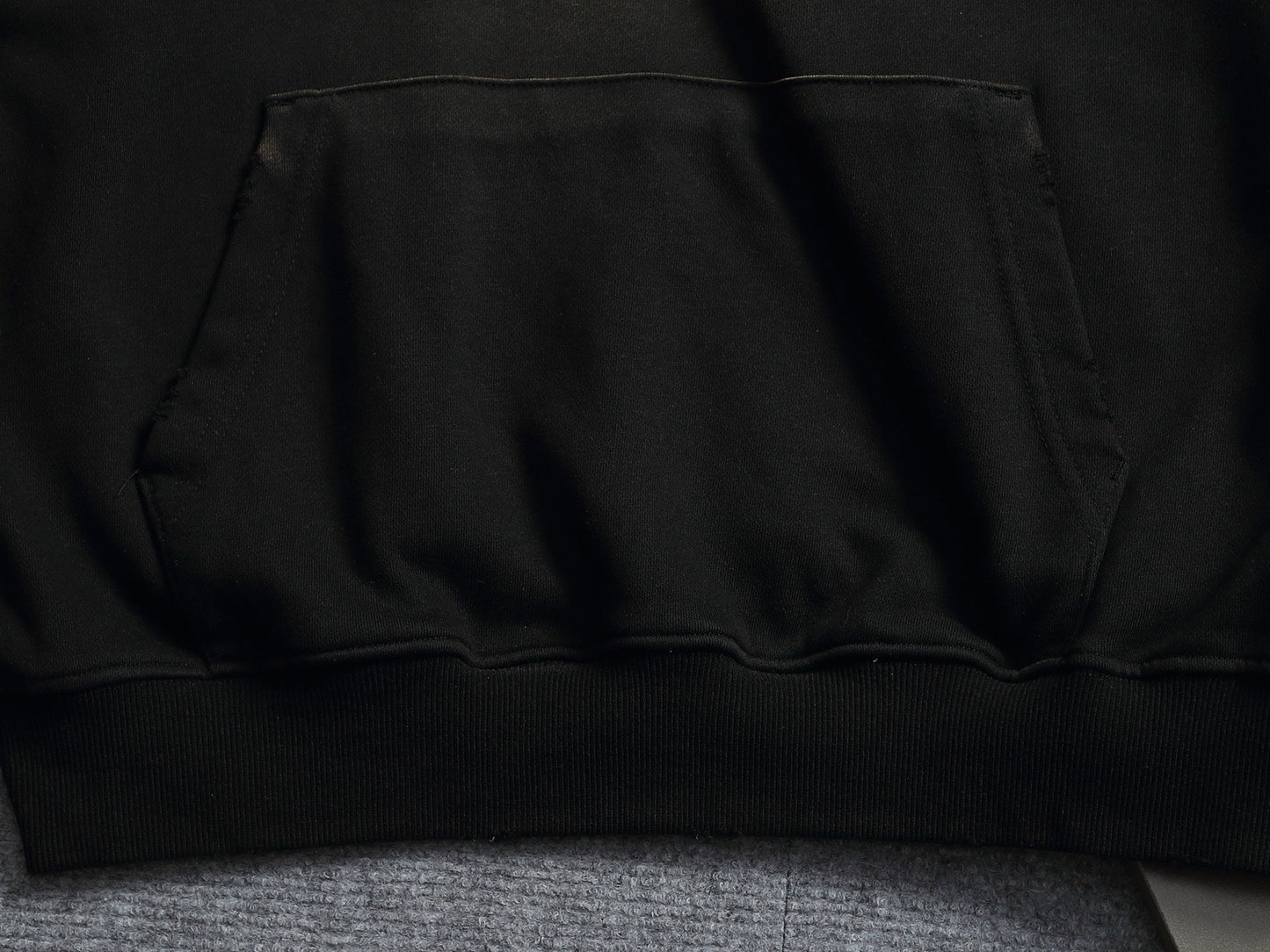 Classic Fit Hoodie-1117