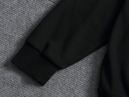 Classic Fit Hoodie-1117