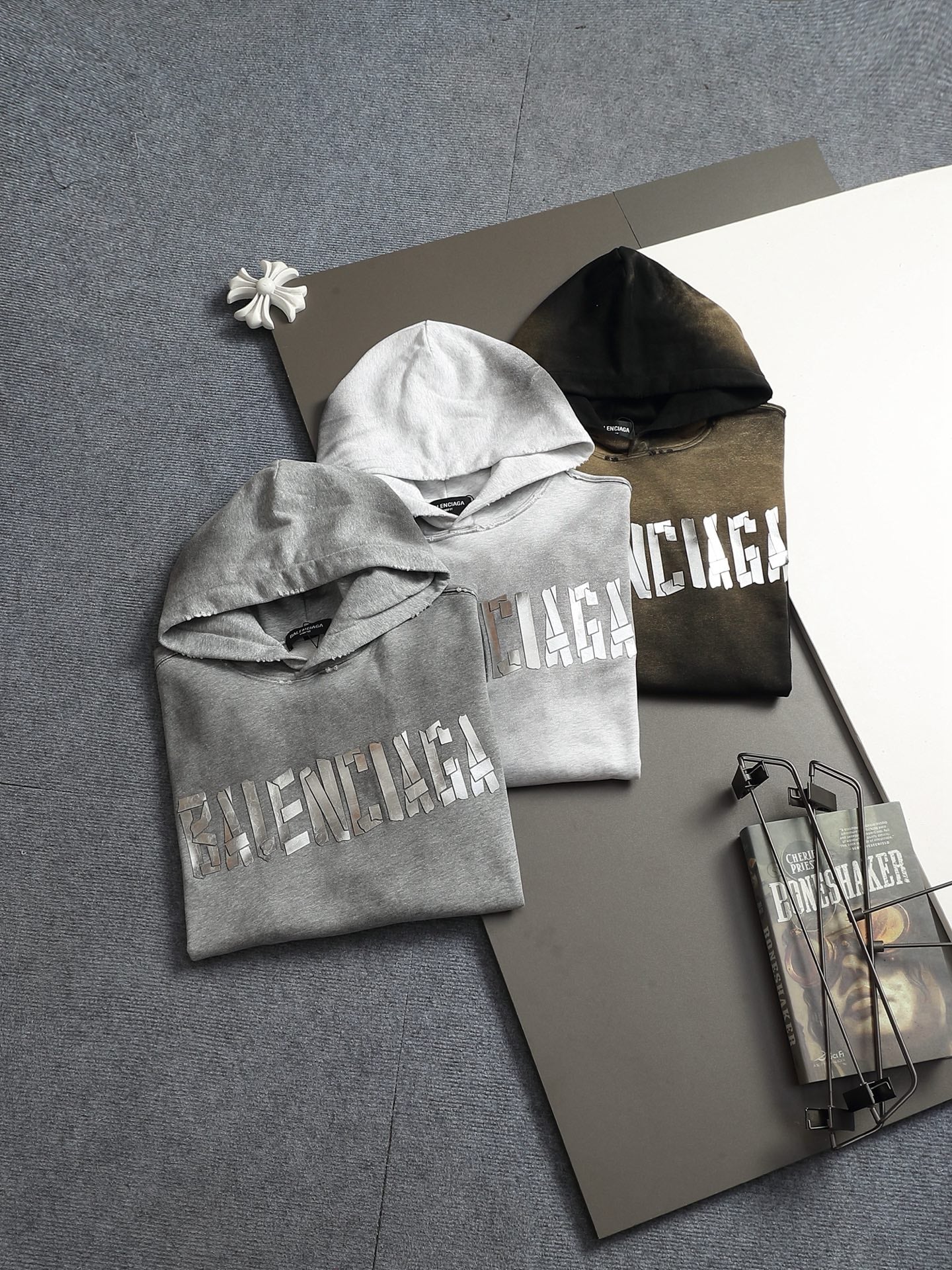 Classic Fit Hoodie-1119