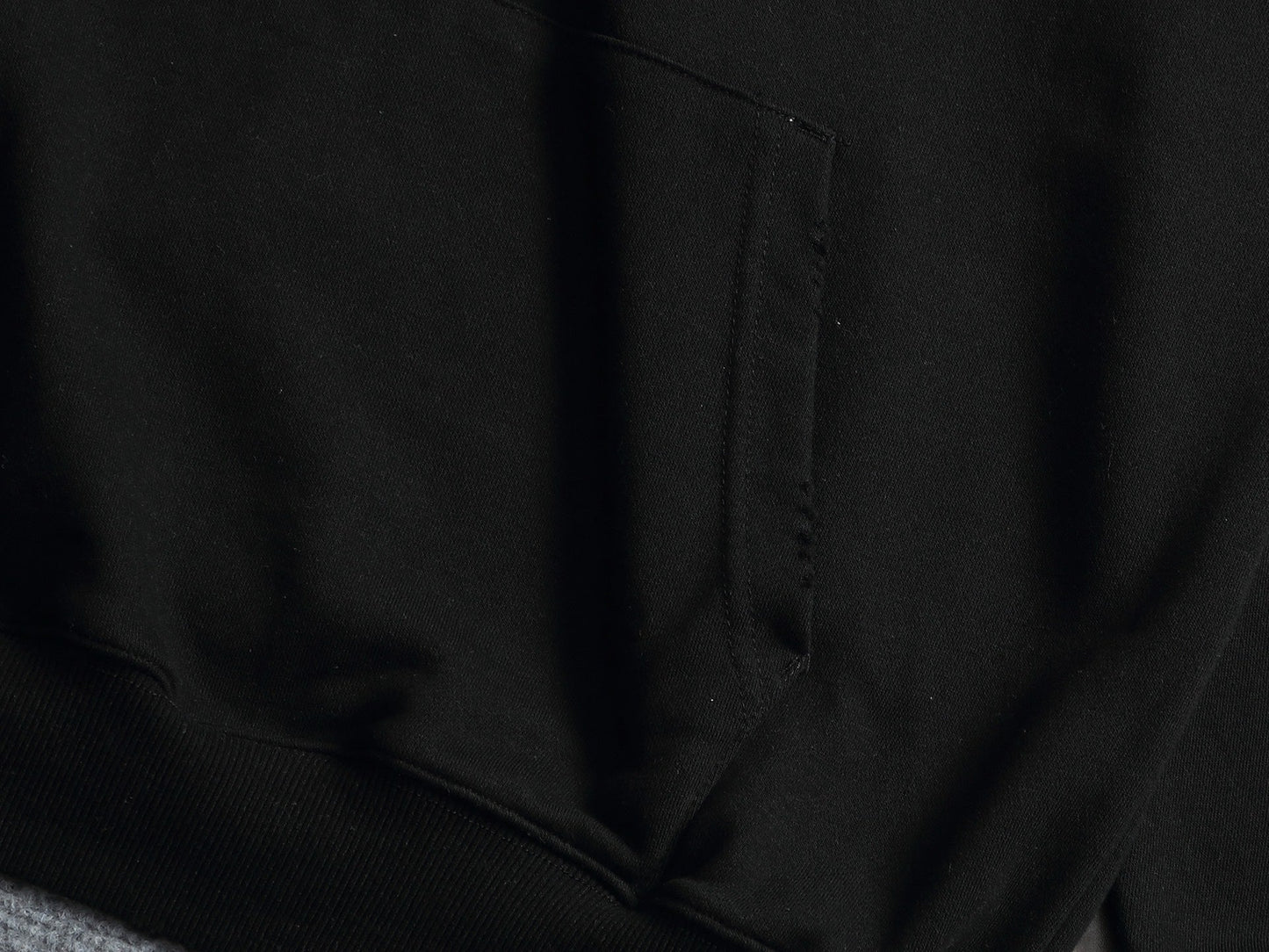 Classic Fit Hoodie-1121
