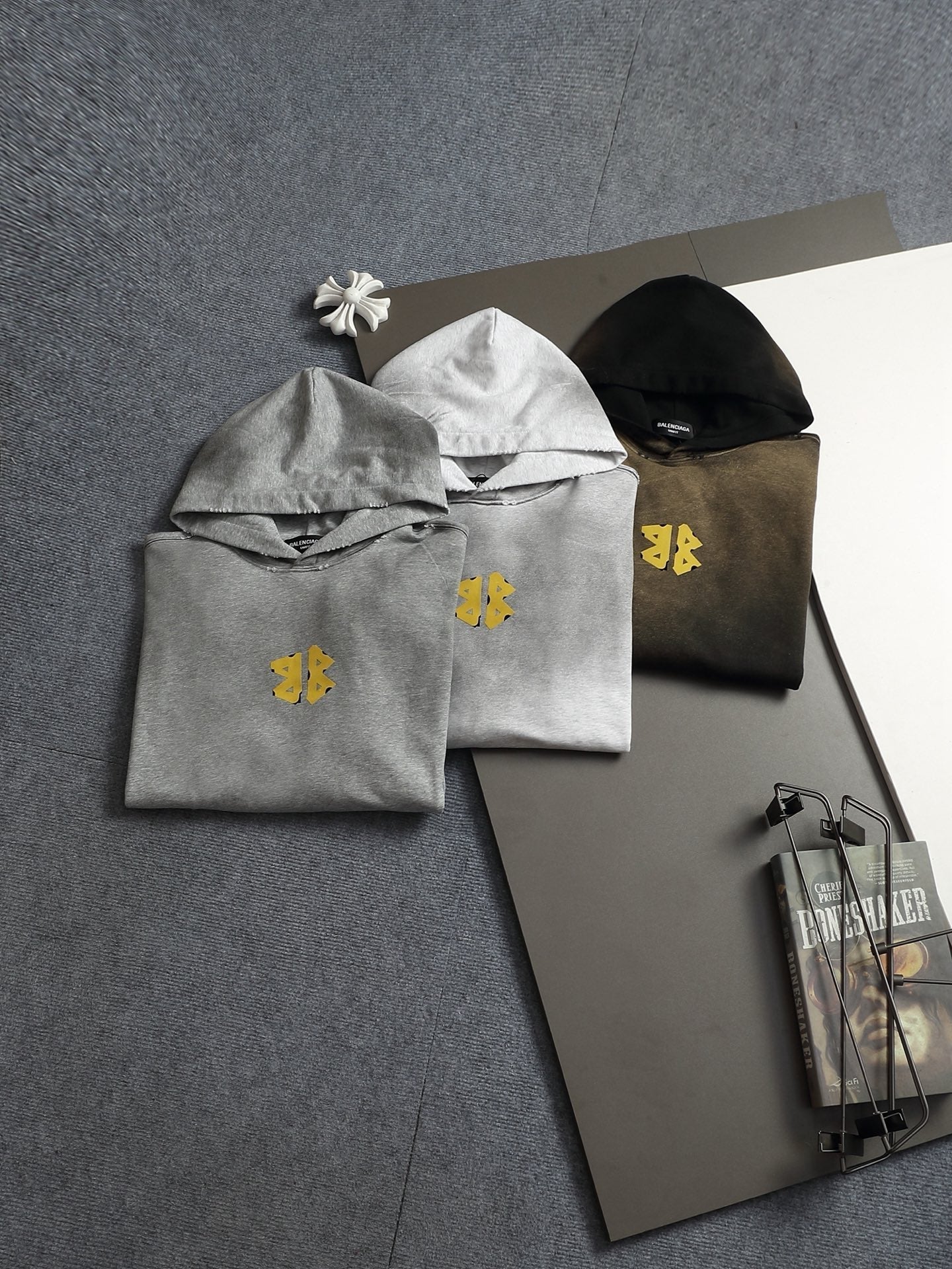 Classic Fit Hoodie-1122