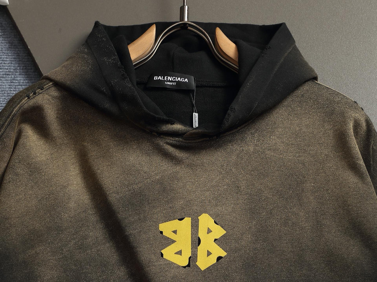 Classic Fit Hoodie-1122