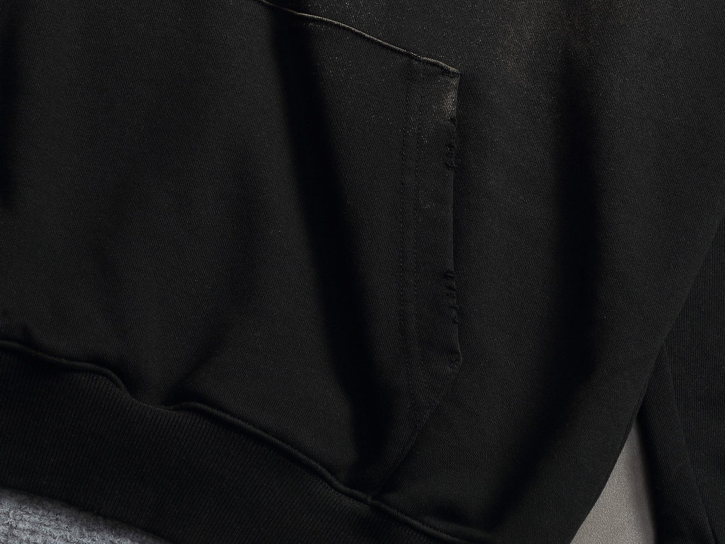 Classic Fit Hoodie-1122