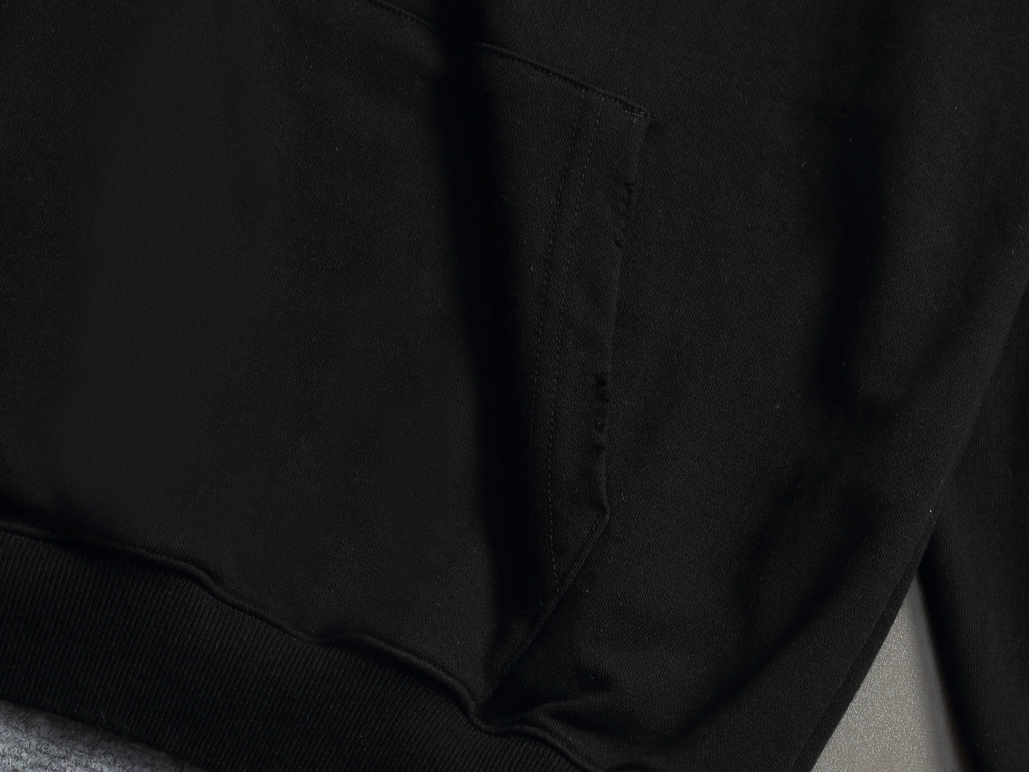 Classic Fit Hoodie-1123