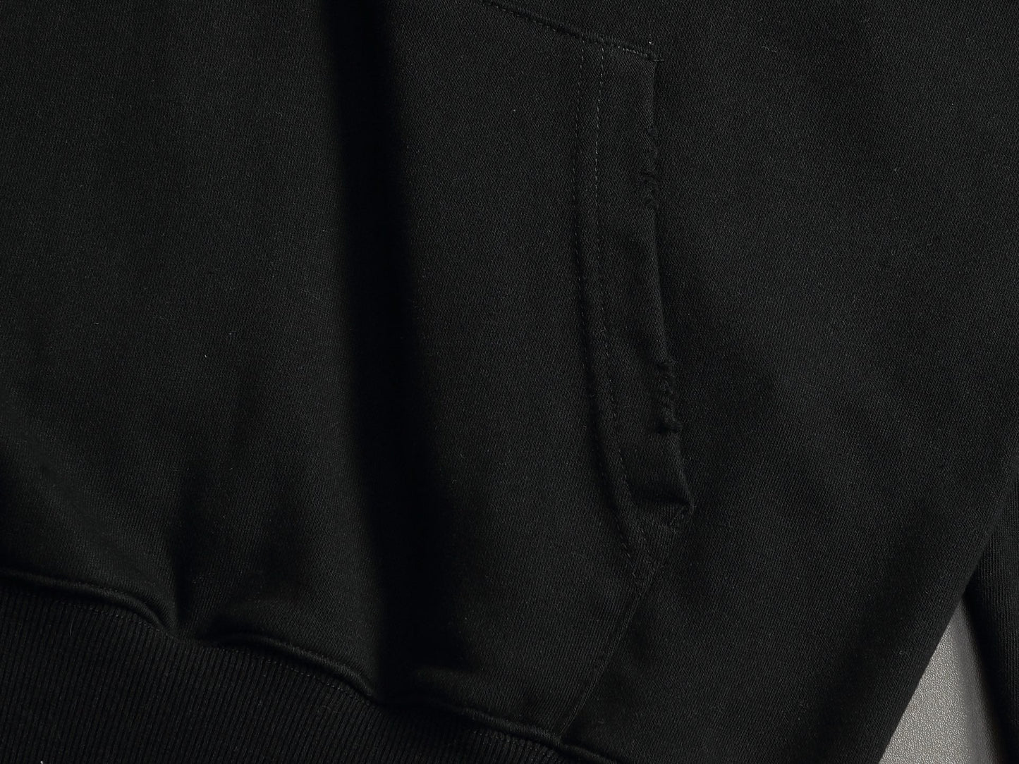 Classic Fit Hoodie-1125