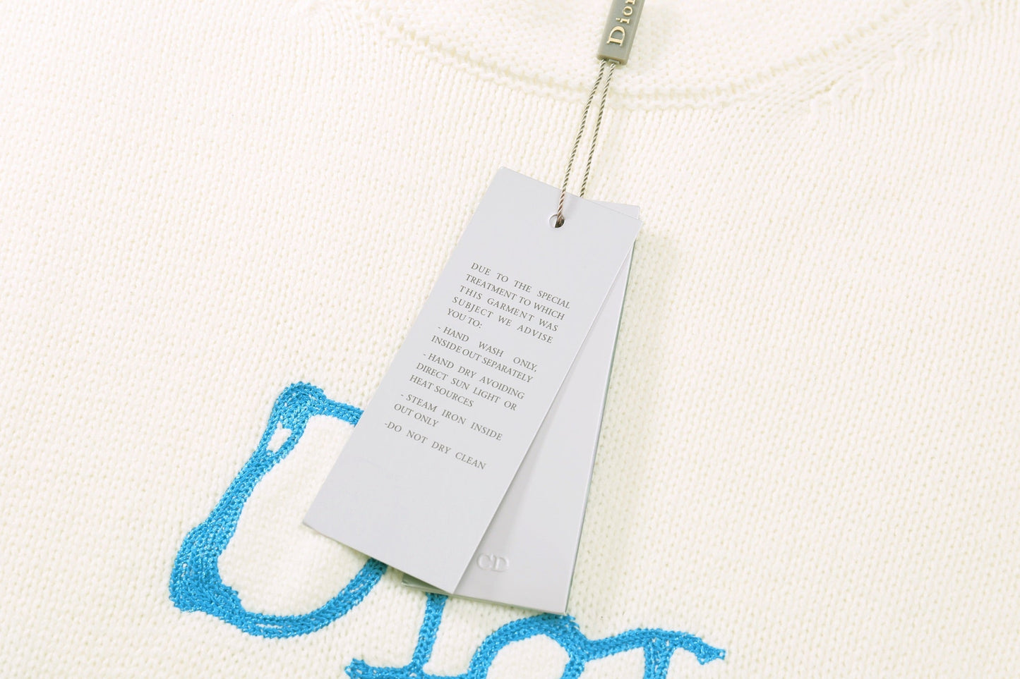 Classic Fashion Sweater-1415