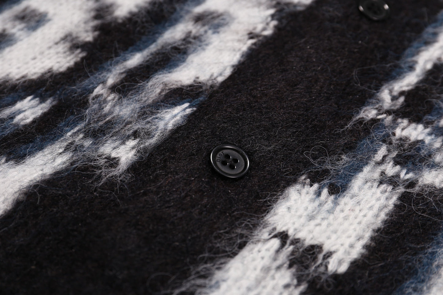 Classic Fashion Sweater-1442